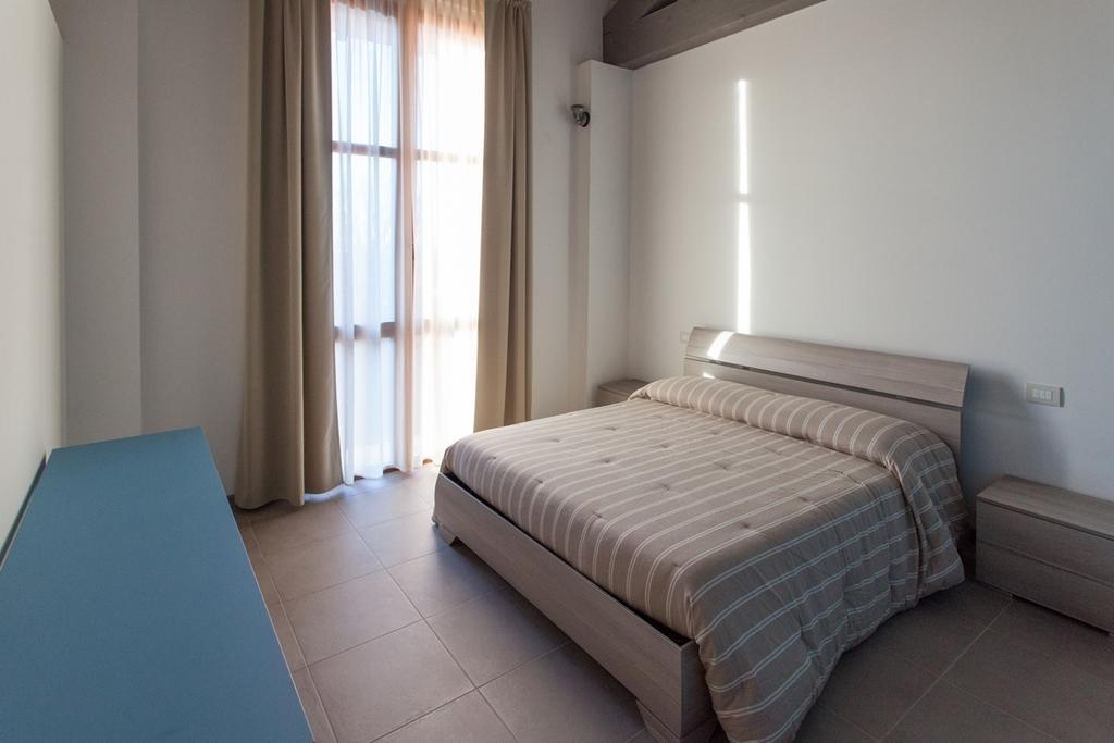 Agriturismo Mascudiera Fiorenzuola dʼArda Szoba fotó