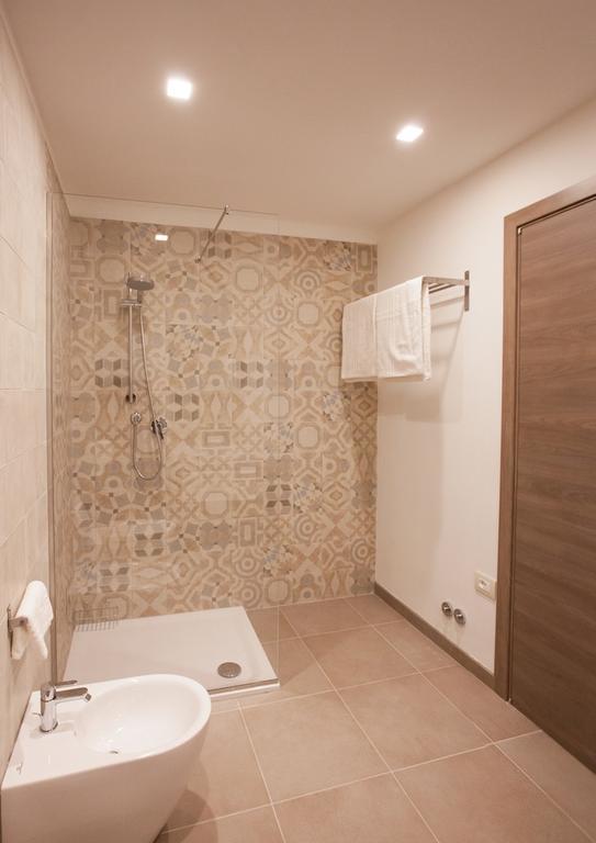 Agriturismo Mascudiera Fiorenzuola dʼArda Szoba fotó