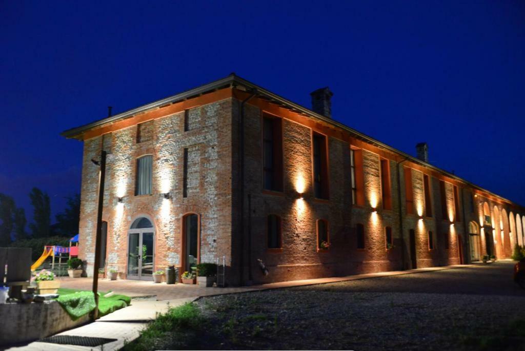 Agriturismo Mascudiera Fiorenzuola dʼArda Kültér fotó
