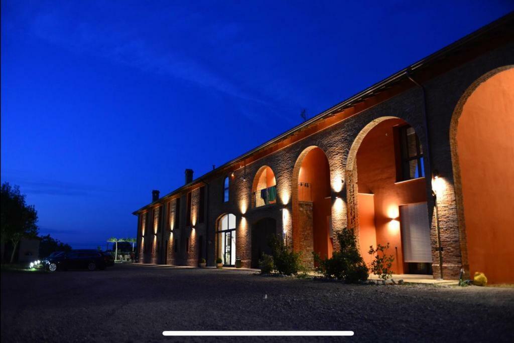 Agriturismo Mascudiera Fiorenzuola dʼArda Kültér fotó